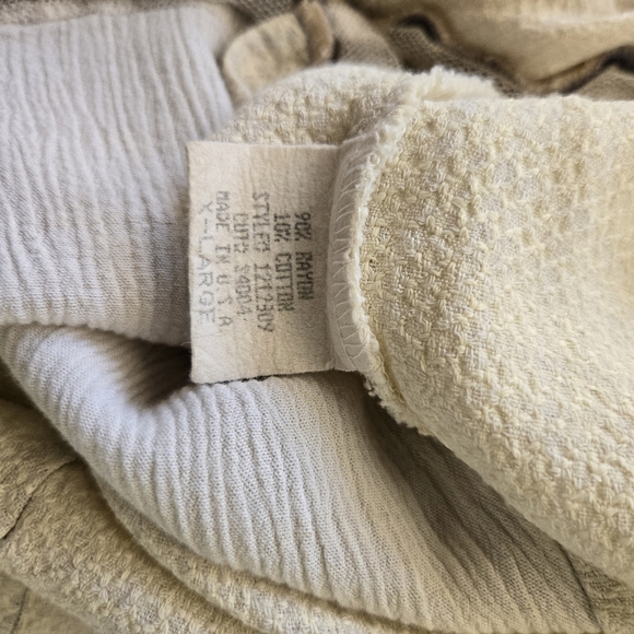 Elegant Cream and Blue Patchwork Skirt Set - Picture 8 of 12